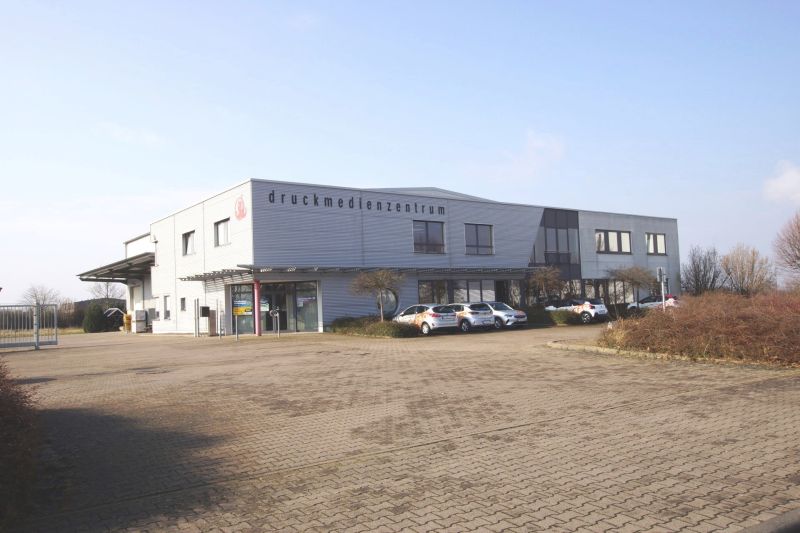 Büro-,  Ausstellungs- und Gewerbefläche, Lager- und Produktion
