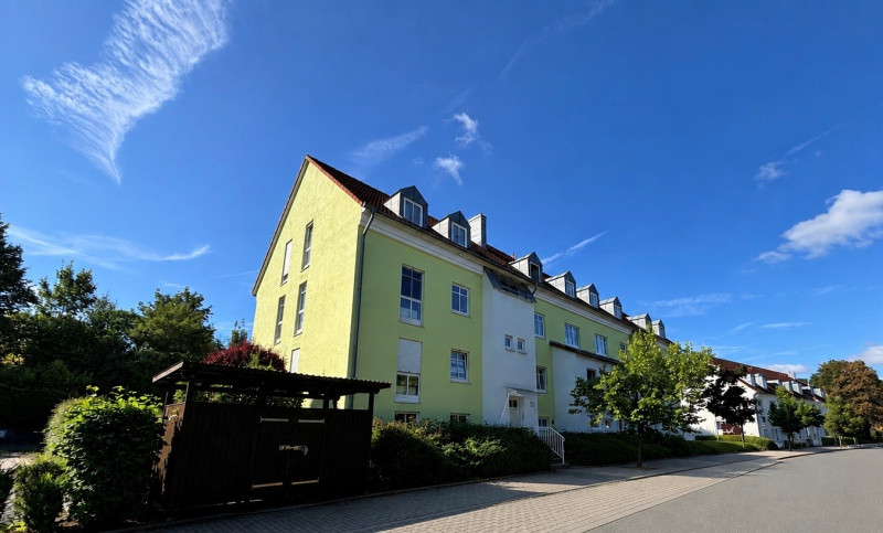 Vermietete 2-Zimmer-Eigentumswohnung mit Balkon und Stellplatz
