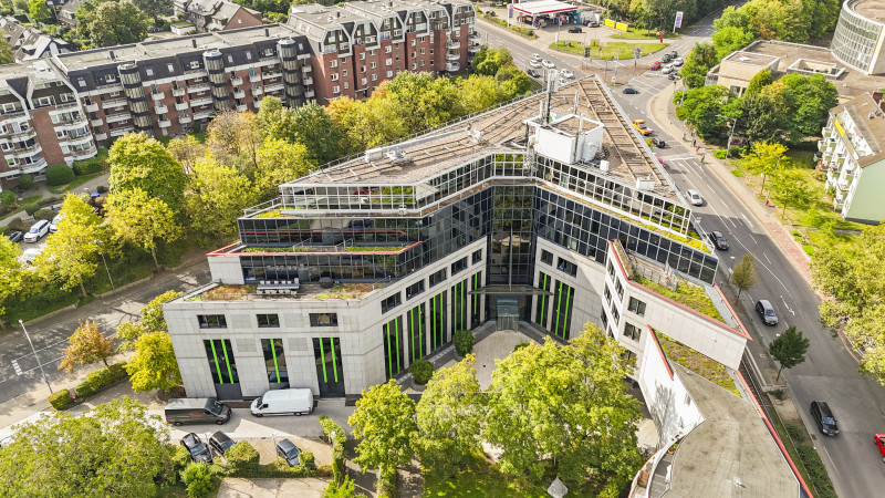 Exklusives Büro- & Praxisgebäude in Ratingen - teilbar